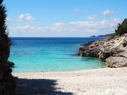 Villa Alma Lefkada- Sea Front Villa