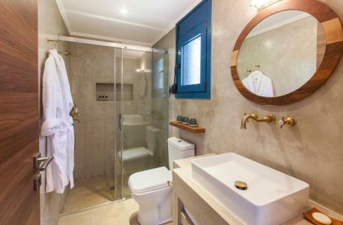 Villa Alma Lefkada- Sea Front Villa