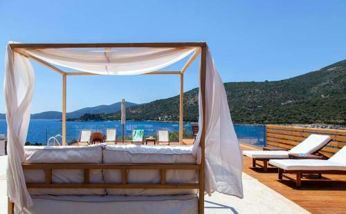 Villa Alma Lefkada- Sea Front Villa