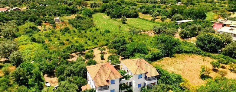 Armonia Apartments