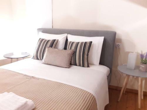 Bizaniou Apartment 69