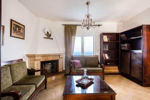 Stone Lion Luxury Villa