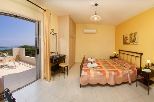 Skala Villa Sleeps 6 Pool Wifi