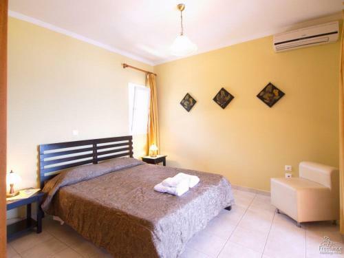 Skala Villa Sleeps 6 T228146