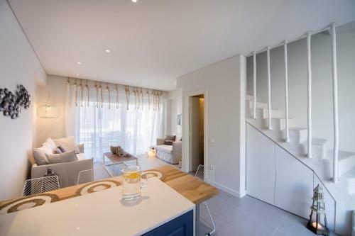 Hotel Crystal Waters