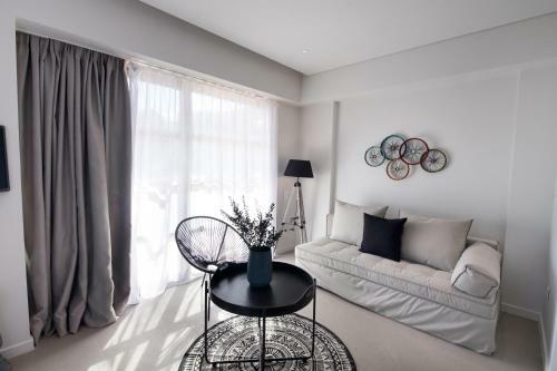 Hotel Crystal Waters
