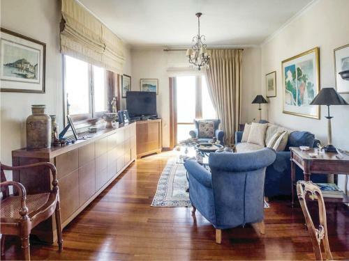 Four-bedroom Apartment In Neos Voutzas