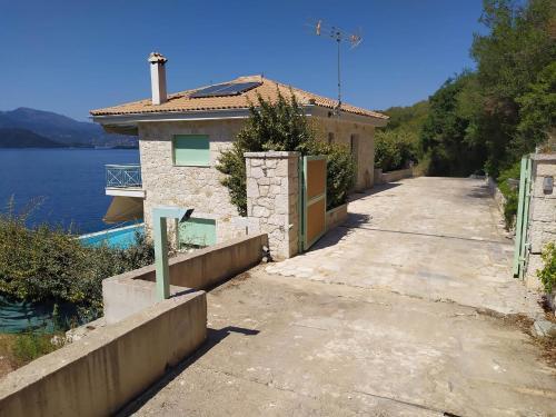 Apartment Meganisi Blue 2 On The Beach