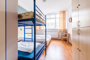 Hotel A And O Hamburg City Sued