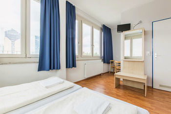 Hotel A And O Hamburg City Sued