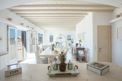 Villa Amaryllis By The Pearls Collection