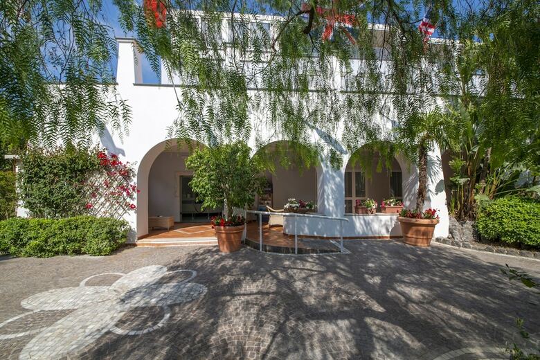 Hotel Villa Durrueli Resort & Spa