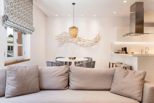 Avra Apartments Venetian Harbour