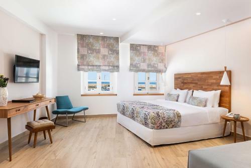 Avra Apartments Venetian Harbour