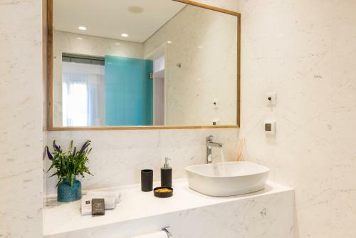 Avra Apartments Venetian Harbour