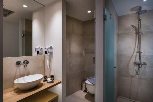 Trianon Luxury Apartments & Suites