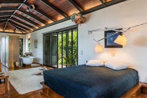 Artistic Pool Private Villa