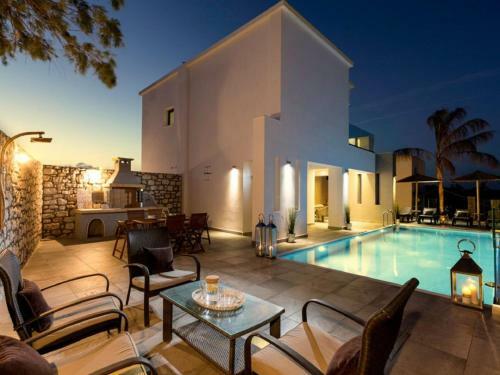 Holiday Home Lachania Luxury Villa With Private Pool