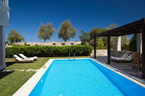 Villa Aeriko Homes Of Distinction