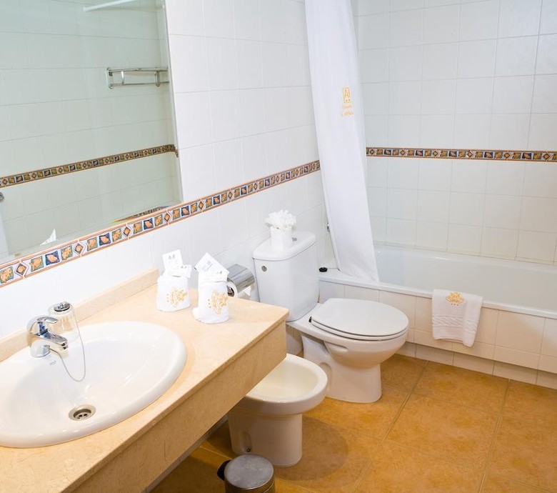 Hotel Punta Cabicastro Apthl