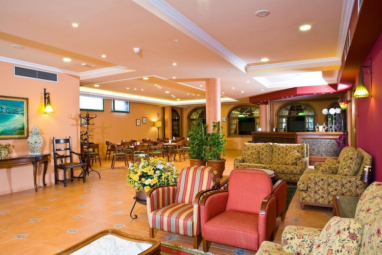 Hotel Punta Cabicastro Apthl