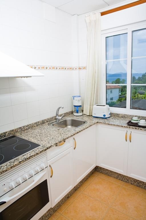 Hotel Punta Cabicastro Apthl