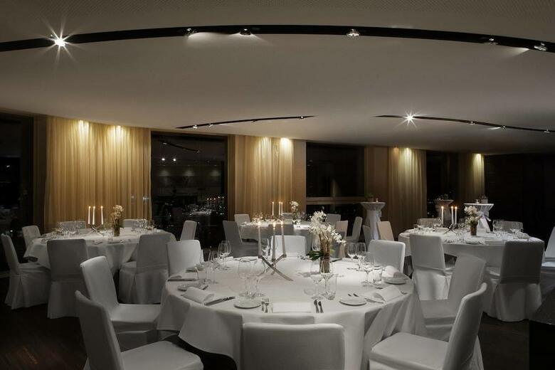 Renaissance Z�rich Tower Hotel
