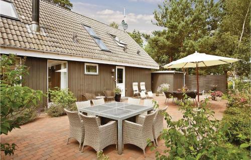 Four-bedroom Holiday Home In Nexo