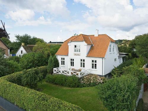 Holiday Home Svaneke II