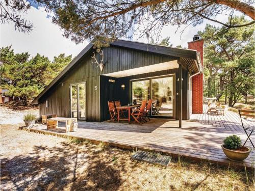 Three-bedroom Holiday Home In Nexo