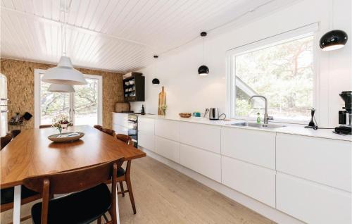 Three-bedroom Holiday Home In Nexo