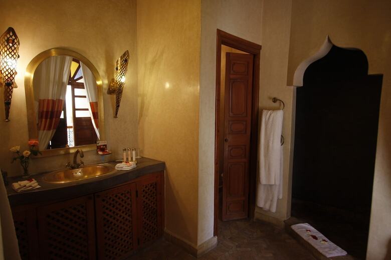 Riad Lena