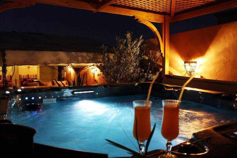 Riad Lena