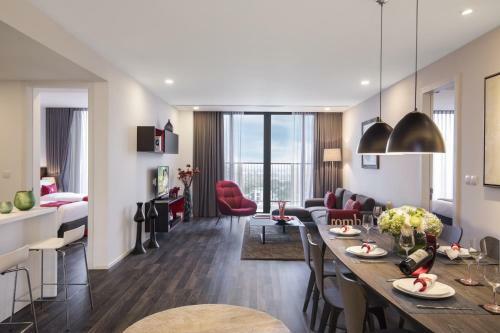 Apartamentos Somerset West Point Hanoi
