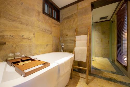 Hotel Melia Bavi Mountain Retreat