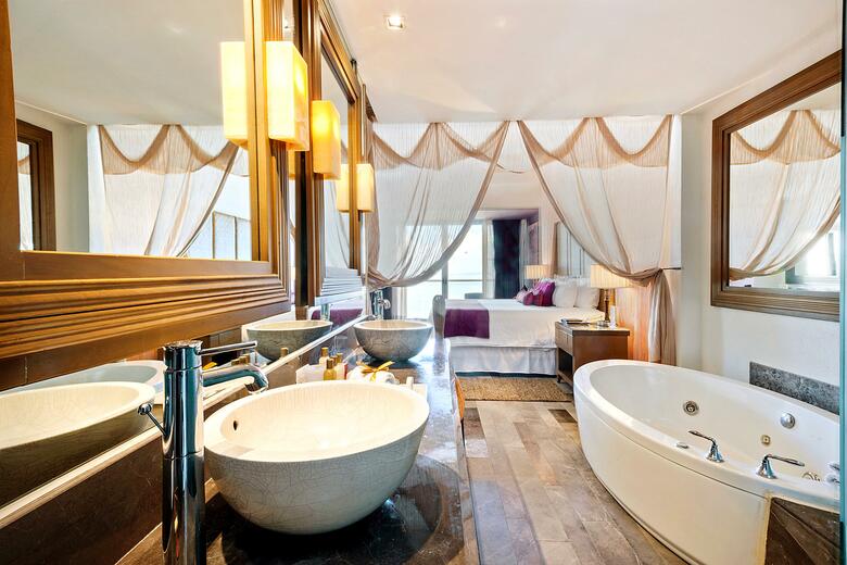 Hotel Secrets Vallarta Bay Resort & Spa