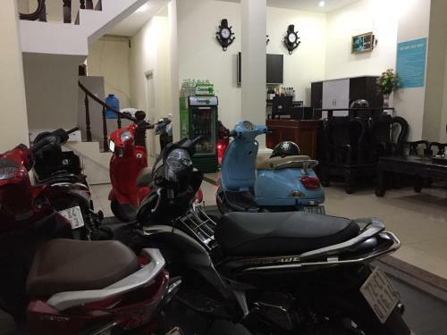 Hostal Trang Hoang Motel