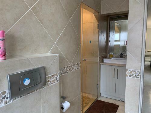 Hostal Oceansnest Guest House