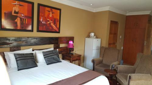 Hostal Acre Of Africa Guesthouse