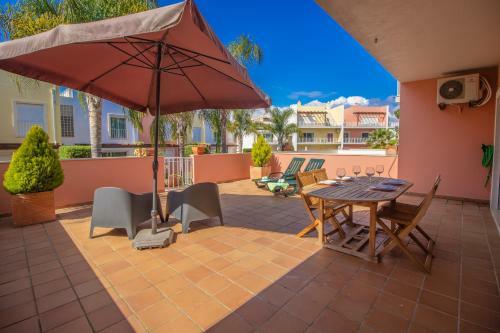 Hotel Old Village & Prestige
