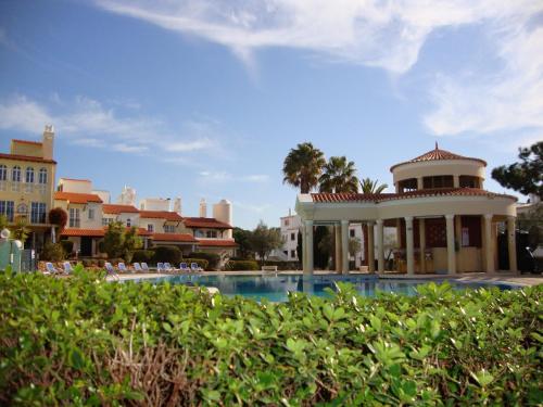 Hotel Old Village & Prestige