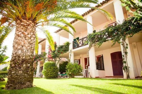 Hotel Old Village & Prestige