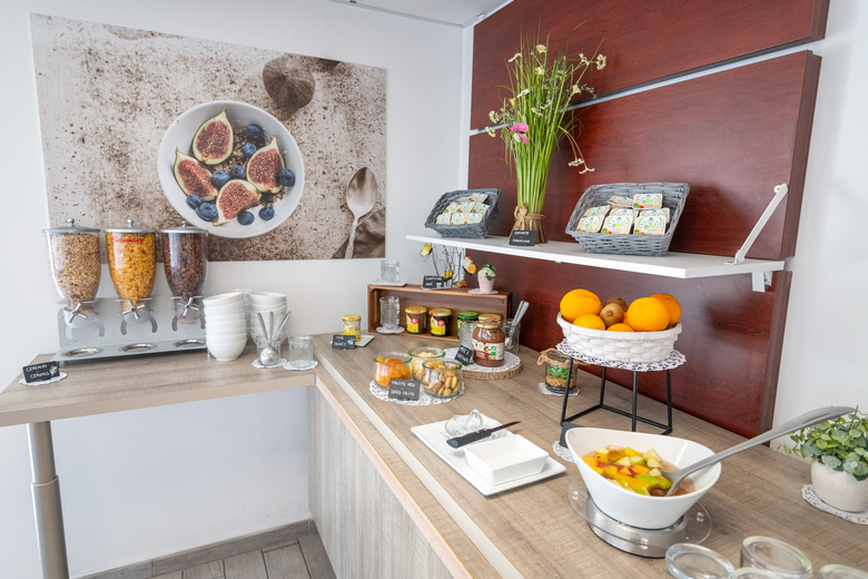 Hotel Zenitude H�tel-r�sidences Confort Cannes Mandelieu
