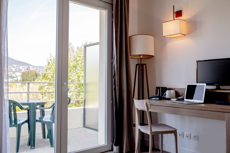 Hotel Zenitude H�tel-r�sidences Confort Cannes Mandelieu