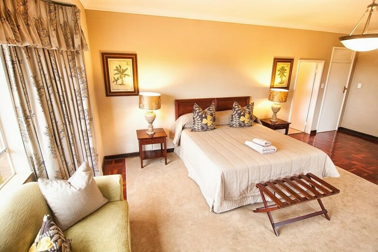 Hostal Hilltop Manor