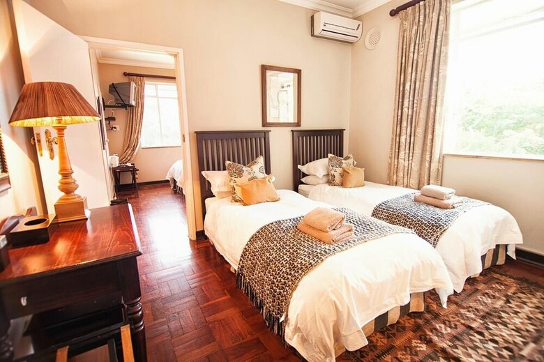 Hostal Hilltop Manor