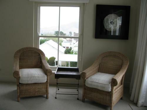 Hostal Maison D'ail Guest House