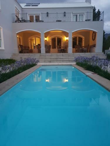 Hostal Maison D'ail Guest House