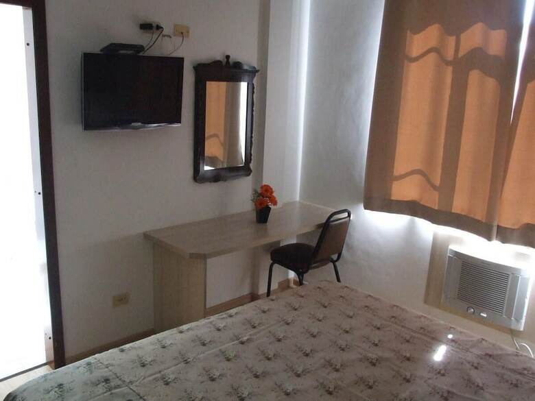 Gua�ra Palace Hotel