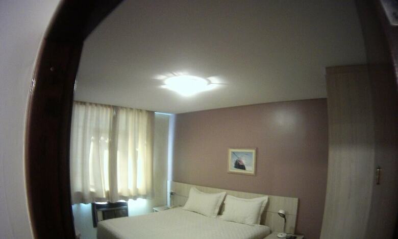 Gua�ra Palace Hotel